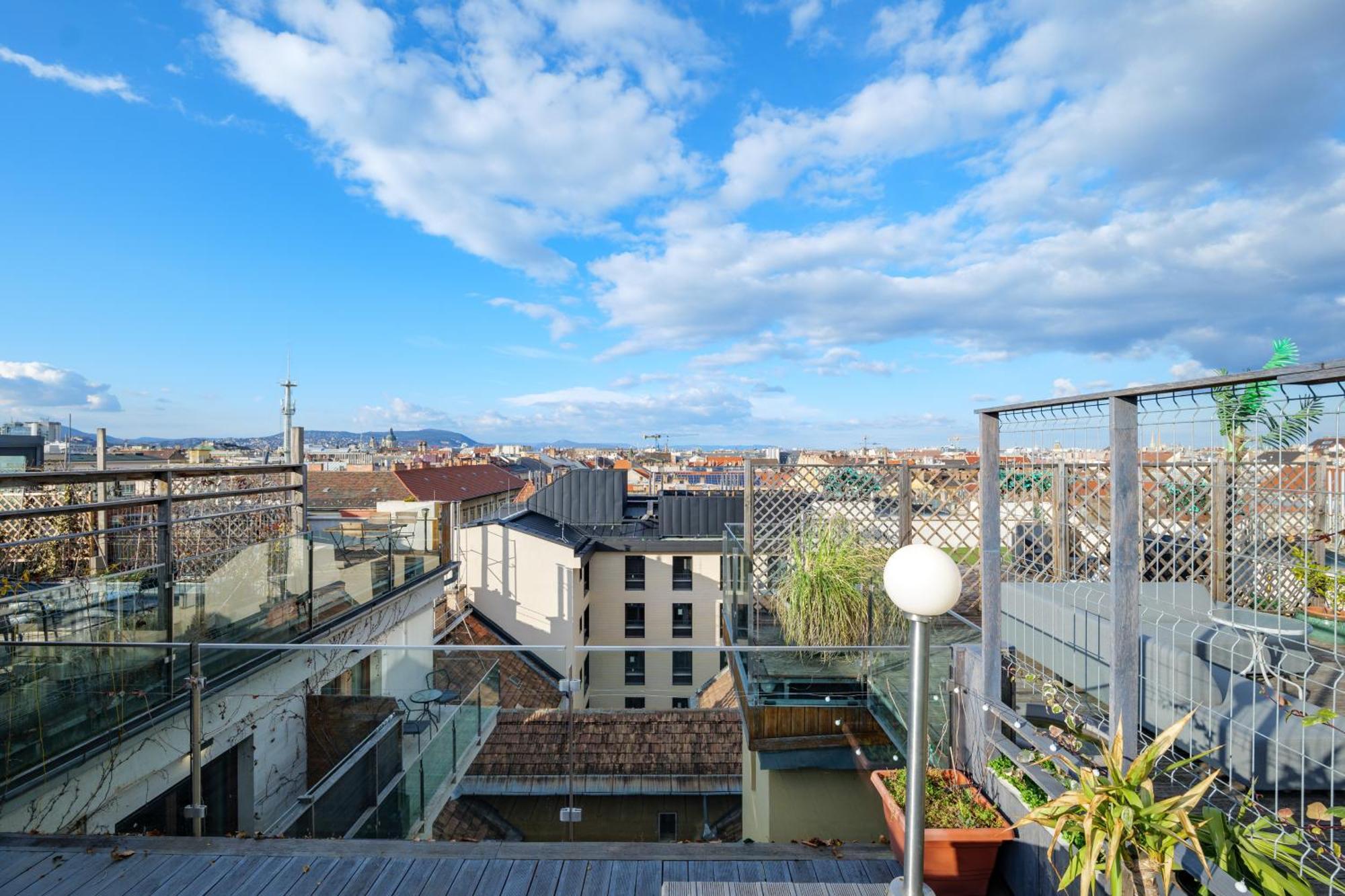 3Bedroom Triplex Rooftop Apartment Budapeşte Dış mekan fotoğraf
